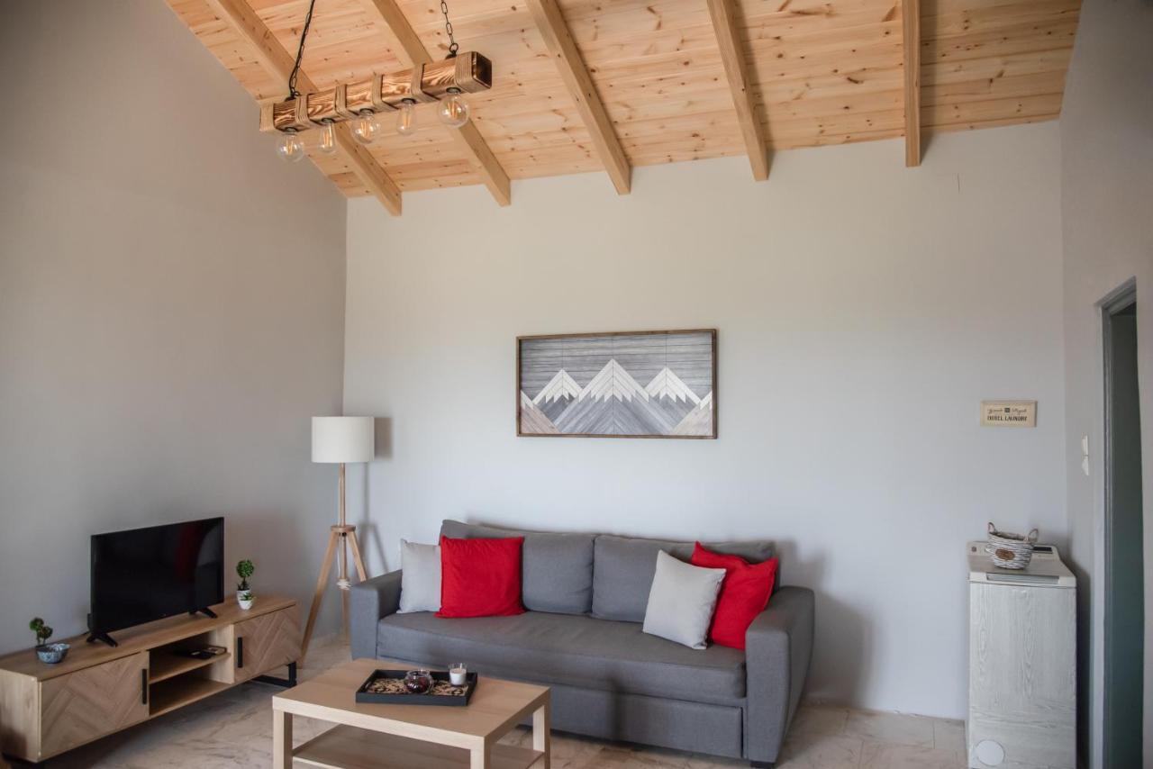 Rena'S Panorama View House Guest House Vovikes Bagian luar foto