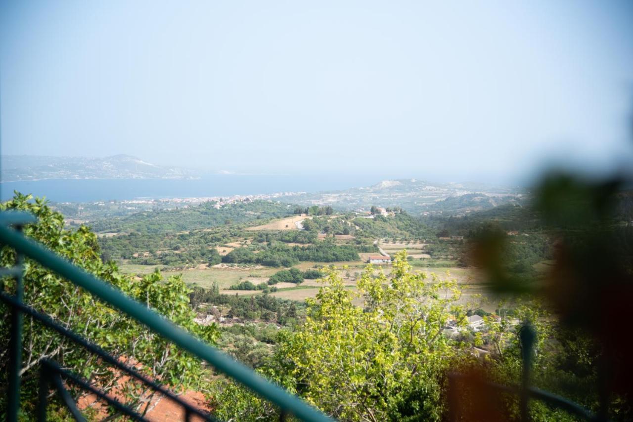 Rena'S Panorama View House Guest House Vovikes Bagian luar foto