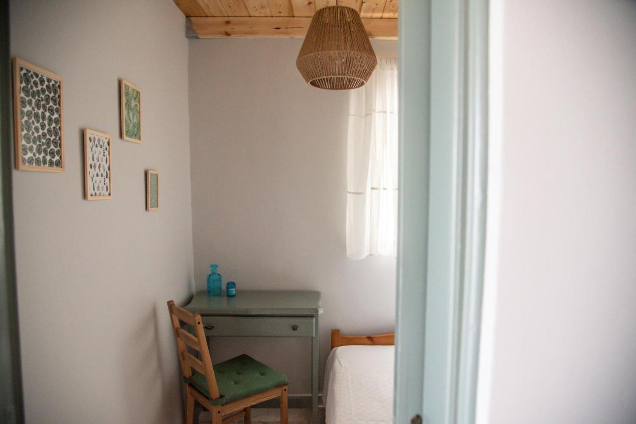 Rena'S Panorama View House Guest House Vovikes Bagian luar foto