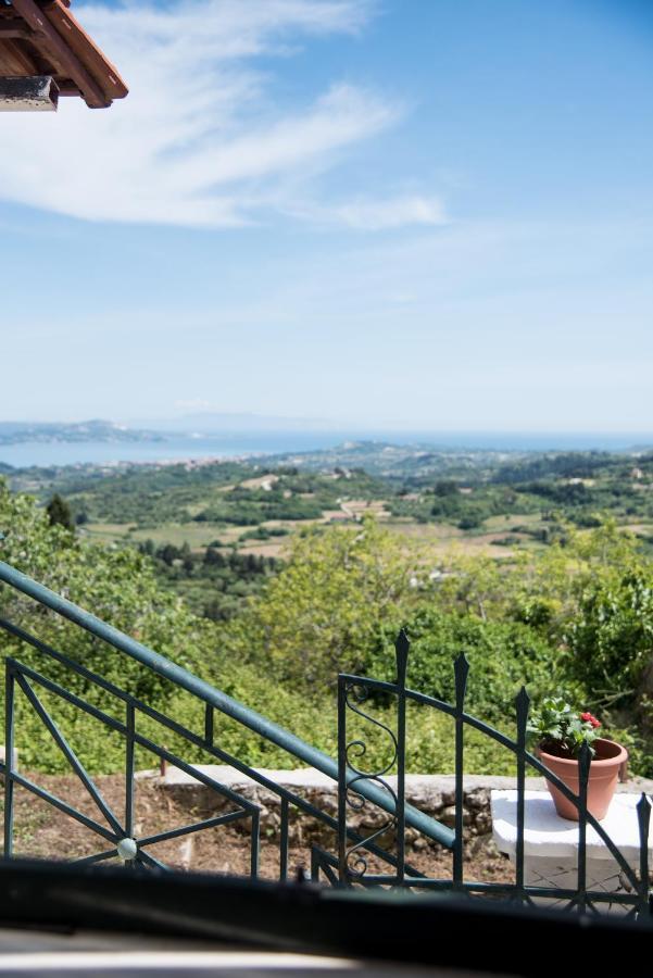 Rena'S Panorama View House Guest House Vovikes Bagian luar foto